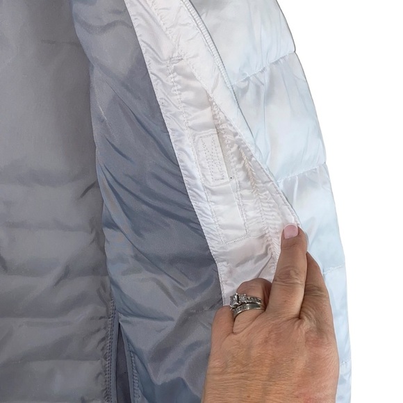 Columbia Jacket Powder Pillow Lightweight White and Gray Insulated Hybrid Coat - Picture 5 of 9